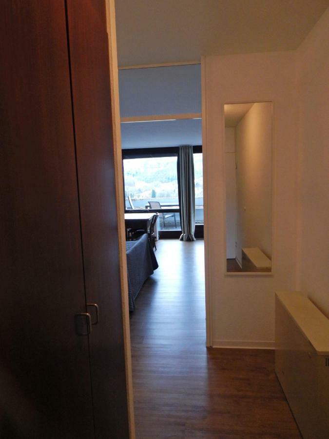 Free Apartment - Schoenblick Bad Urach Bagian luar foto