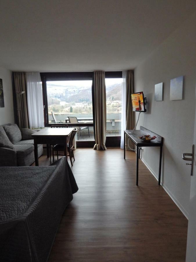 Free Apartment - Schoenblick Bad Urach Bagian luar foto